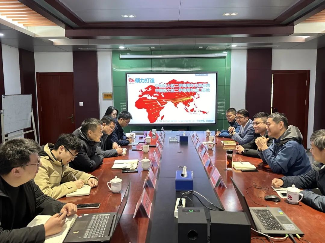 热烈欢迎东风商用车后市场事业部总经理刘翼一行莅临星空真人公司参观交流